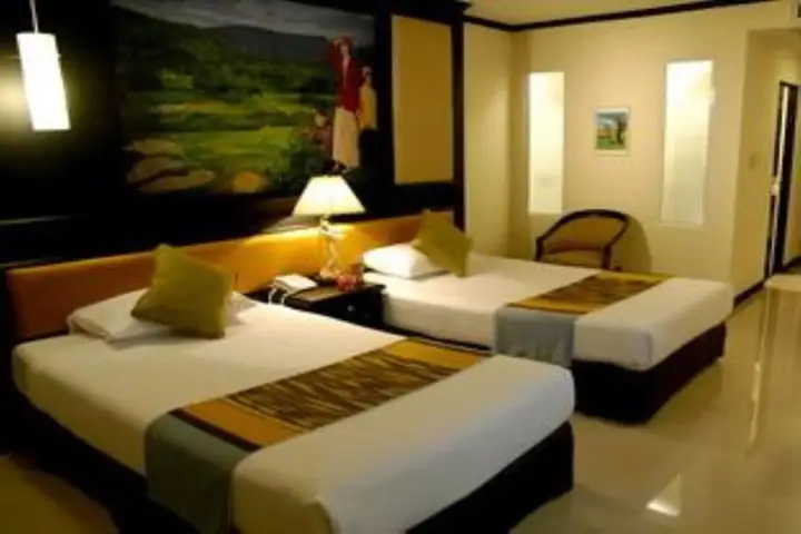 Накхоннайок: Royal Hills Golf Resort and Spa