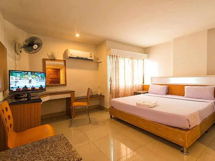 Садао: Satit Hotel