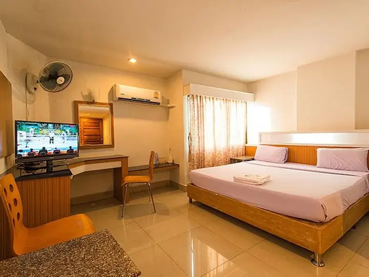 Садао: Satit Hotel