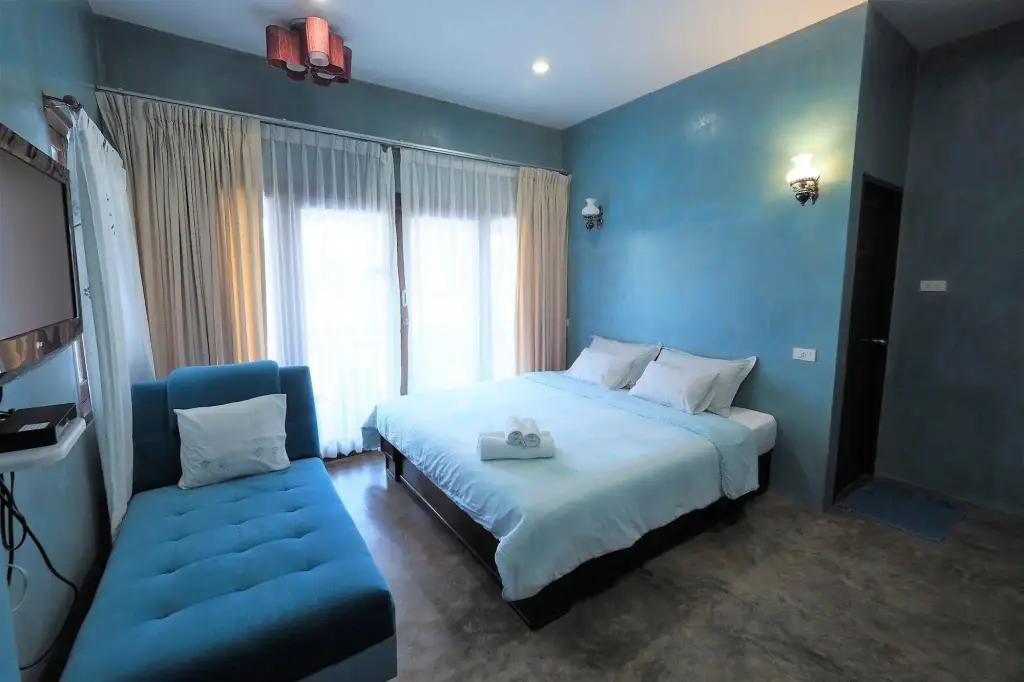 Пранбури : Baan Parinda (Pompom Home)