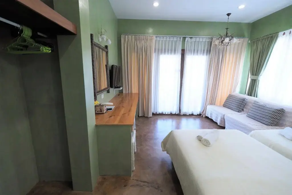 Пранбури : Baan Parinda (Pompom Home)