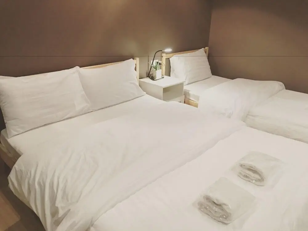 Паккрет: Room@Doze Apartments