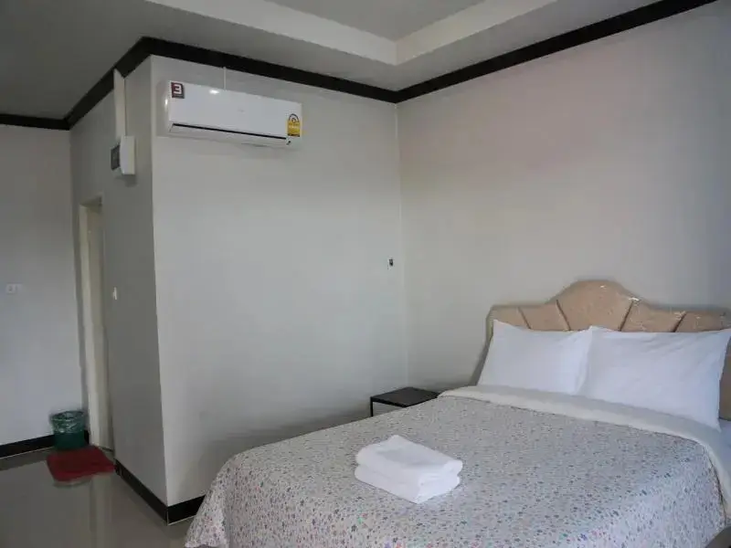 Нанг-Ронг: Rutna Resort