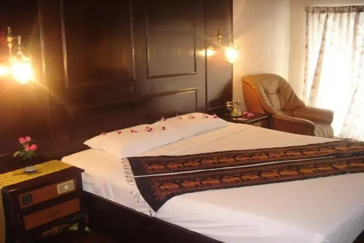 Сурин: Hotel Petchkasem Grand