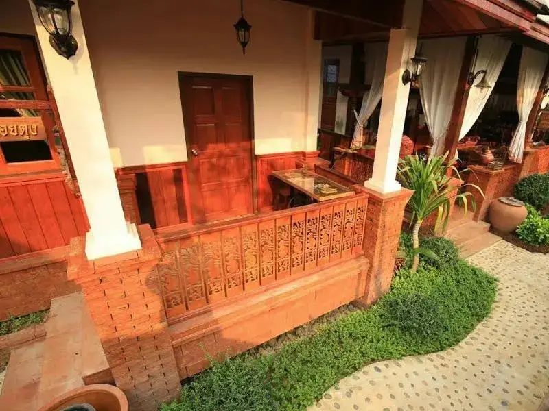 Мае-Сай: Ban Tham Hil Hotel