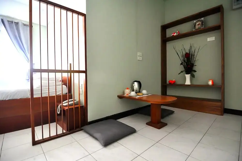 The Living Room Apartment — фото 1
