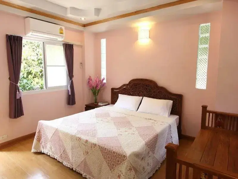 Та Кат Нгау: Baansuanrudee Resort