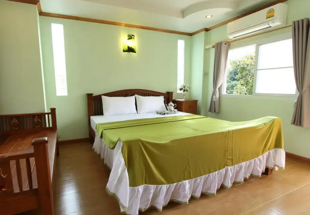 Та Кат Нгау: Baansuanrudee Resort