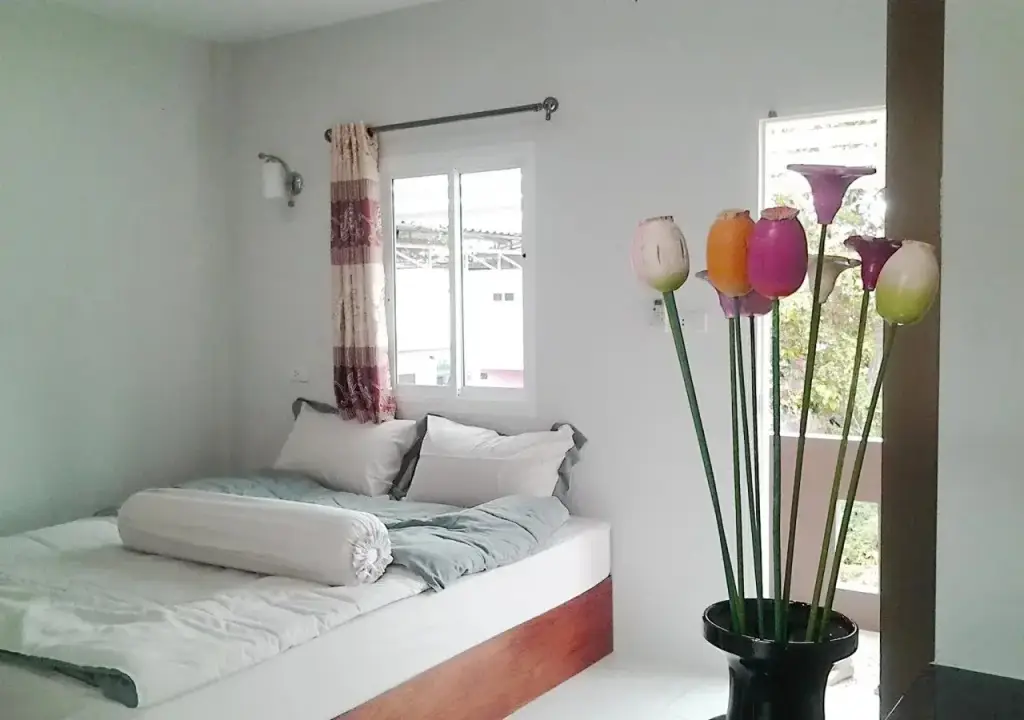 Тхаланг: Aree Apartment