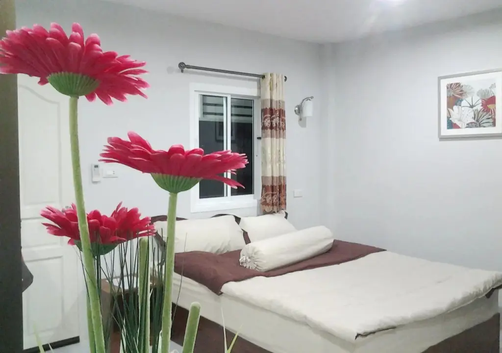 Тхаланг: Aree Apartment