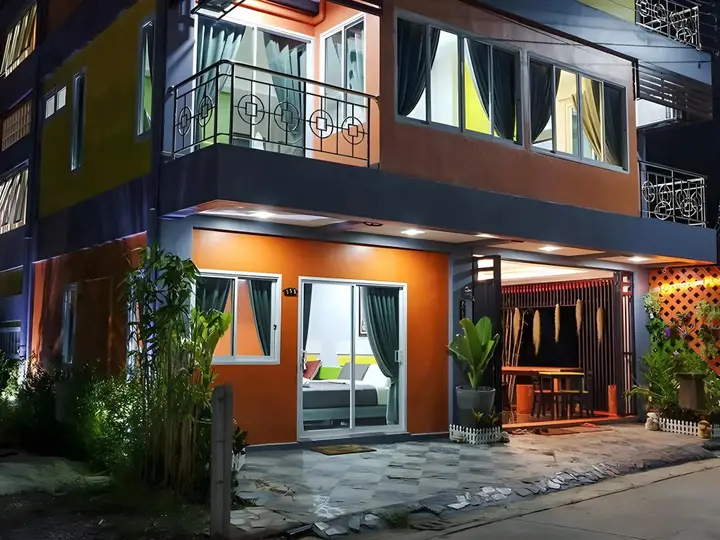 Транг: Raiwin Place