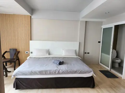 B & B Patong Beach House — фото 1