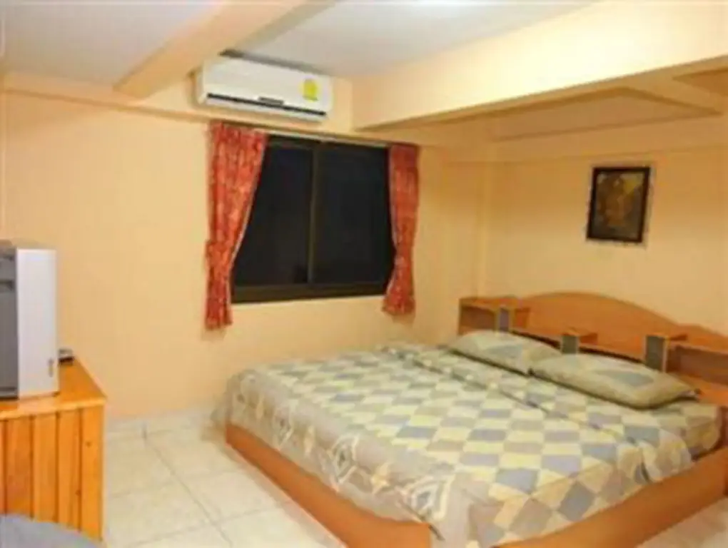 Чаам: Urs Treff Guesthouse