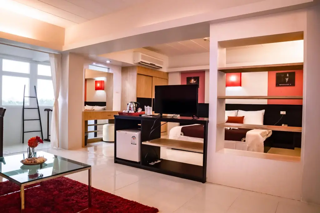 Сураттхани: The One Hotel
