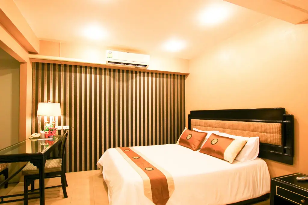 Нонтхабури: Mamba and Baan Aranya Serviced Apartment