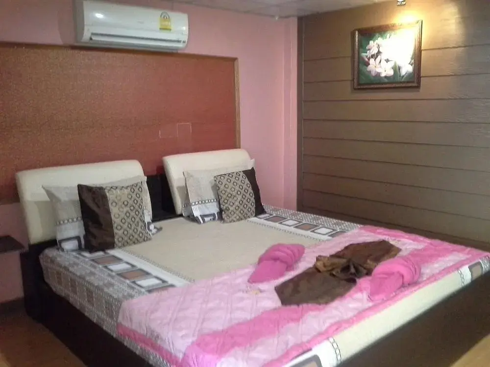 Донсак: Wanghin Bungalow