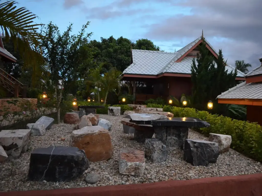 Май-Ай: Phusangtawan Resort