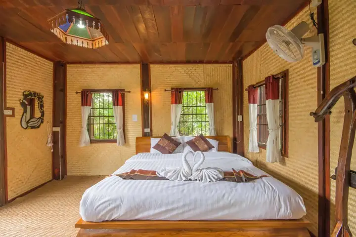 Лампхун: Phu Proud Resort
