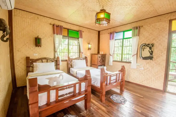 Лампхун: Phu Proud Resort