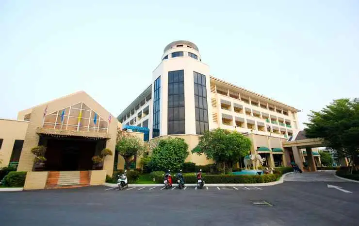 Сурин: Surin Majestic Hotel