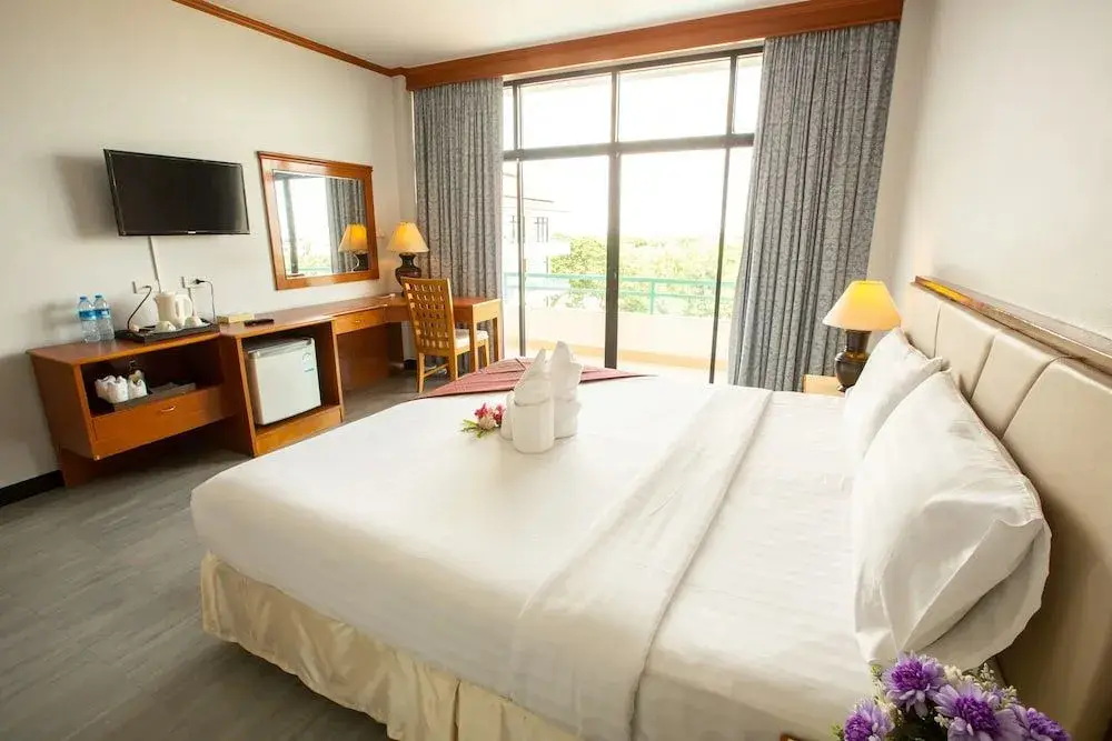 Сурин: Surin Majestic Hotel