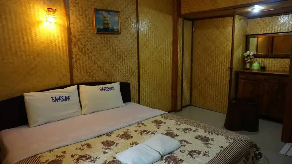 Май-Ай: Khun Mai Baan Suan Resort