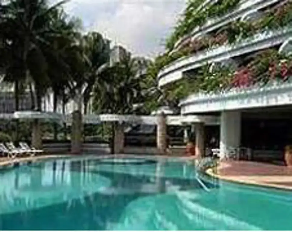Паккрет: Eastin Lakeside