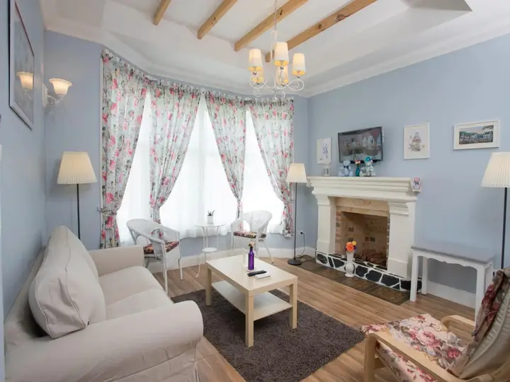 Ханг Донг: Hillsborough The English Country House