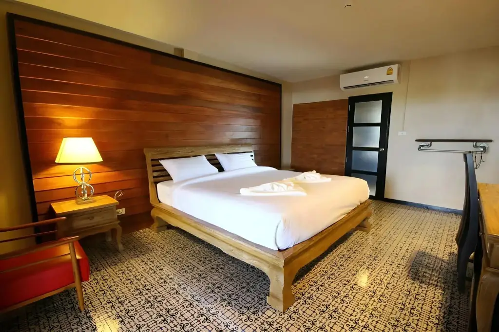 Пхитсанулок: The 8 Factory Hotel Phitsanulok