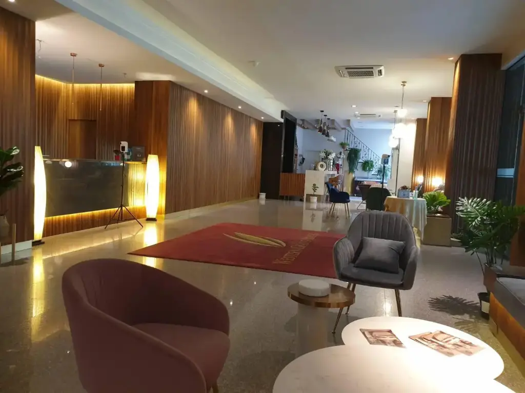 Ратчабури: Western Grand Hotel Ratchaburi (SHA Extra Plus)