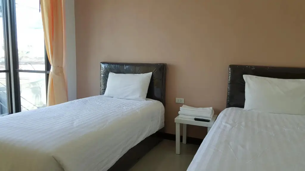 Ка Бин Тха Бу Ри: Charoensuk Grand Hotel