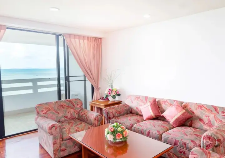 Районг: Payoon Garden Cliff Condominium
