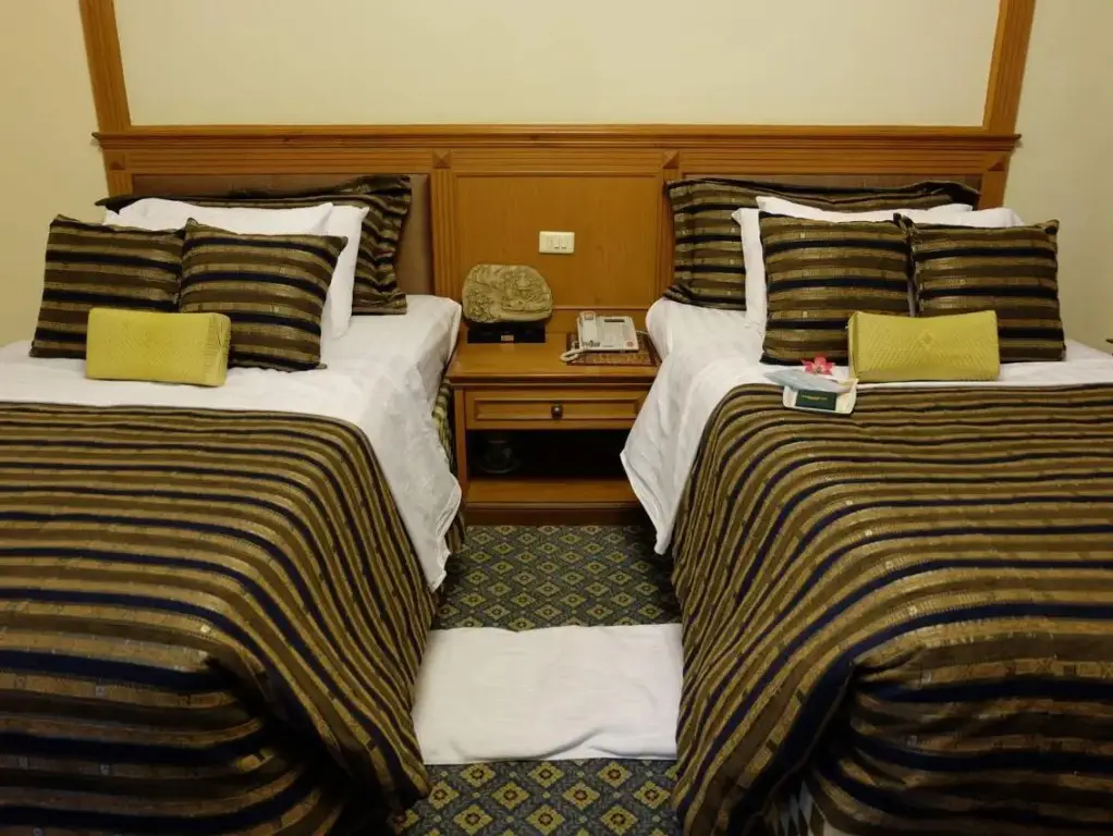 Маха Сарахам: Taksila Hotel
