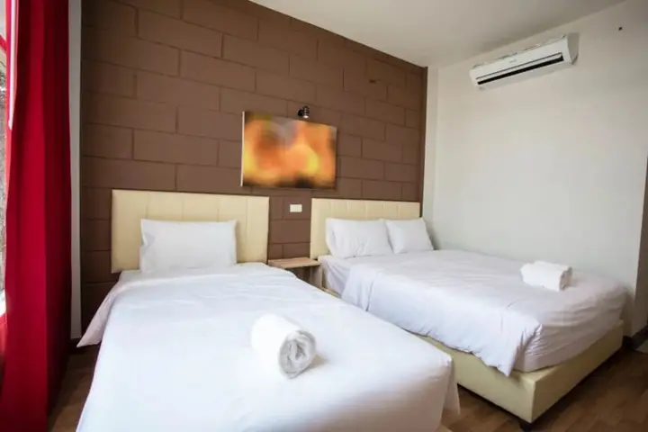 Бури Рам: The Zell Budget Hotel Buriam