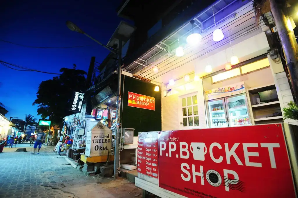 Phi Phi Bucket Hostel — фото 1