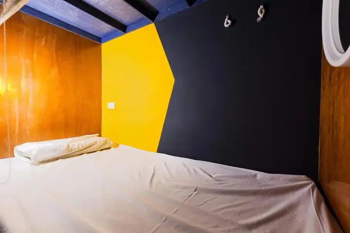 Кату: Wire Hostel Patong