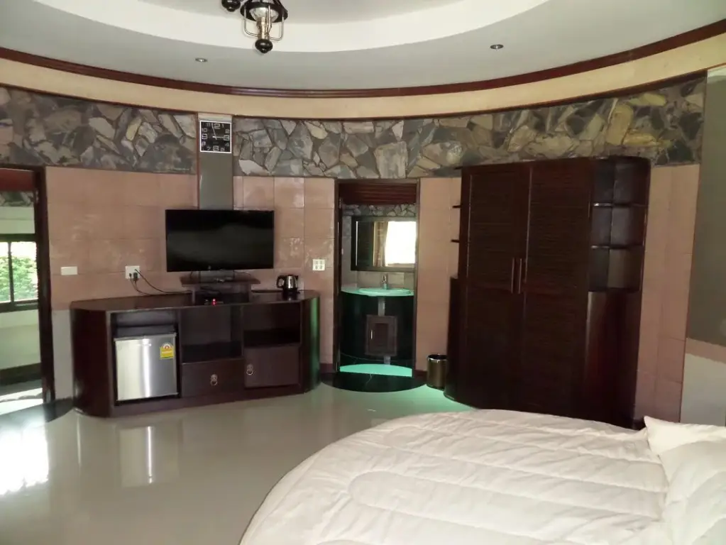 Бангламунг: Two Tiger Resort & Spa