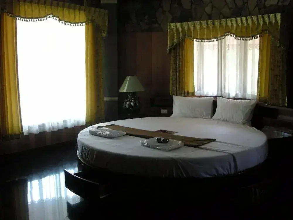Бангламунг: Two Tiger Resort & Spa
