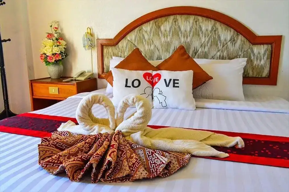 Кхэм Сон: Lom Sak Nattirat Hotel