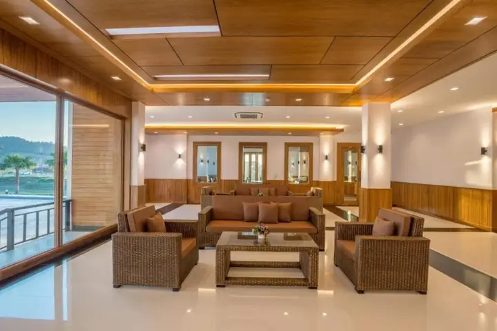 Тхоэнг: Sann View Hotel