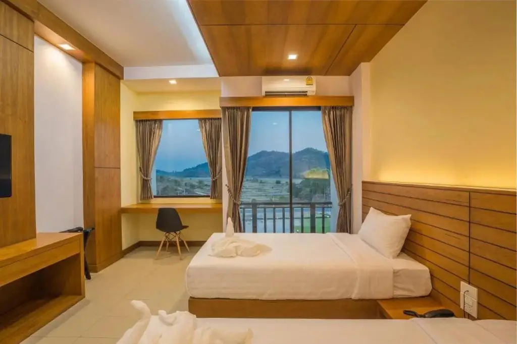 Тхоэнг: Sann View Hotel