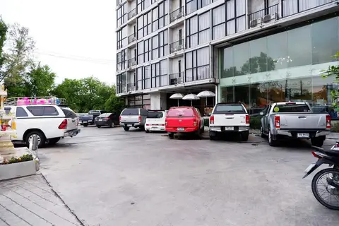 IZEN Budget Hotel & Residences (Plus) — фото 1