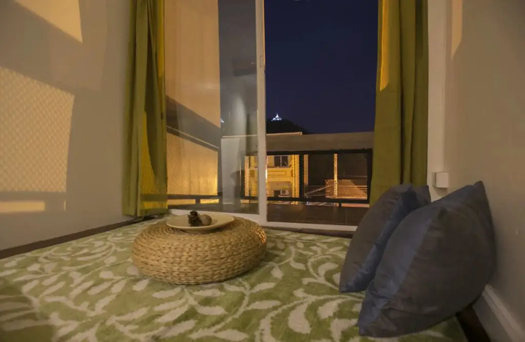 Пхетчхабури: Chedi View Hostel & Rooftop Bar
