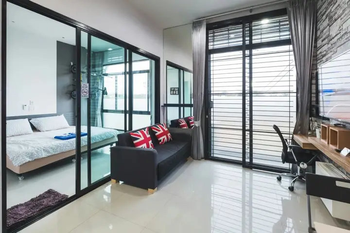 Кхлонг-Янг: The Smart Hostel