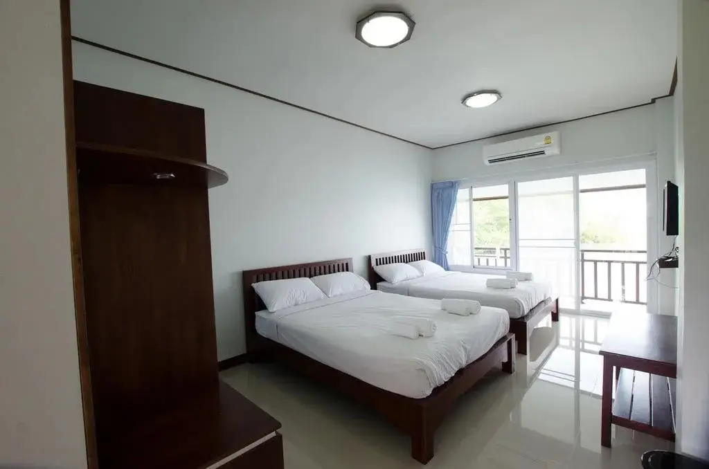 Столичный район Чантхабури: Meena Resort