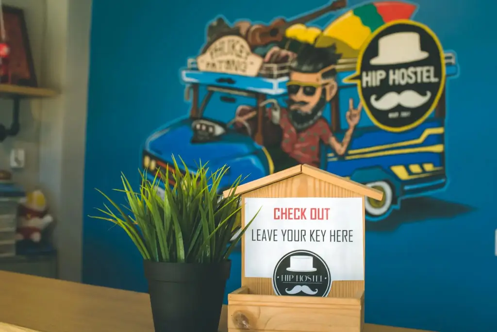 Кату: Hip Hostel