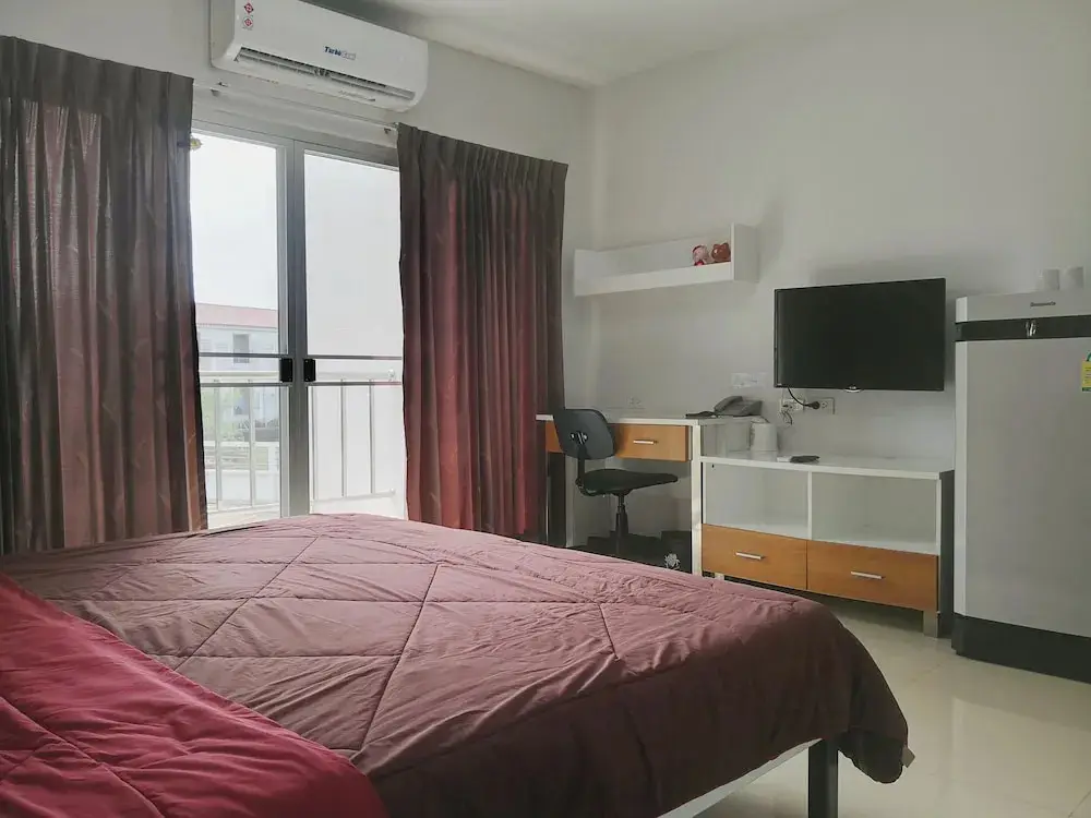 Бангтхорат: Taweesuk Residence