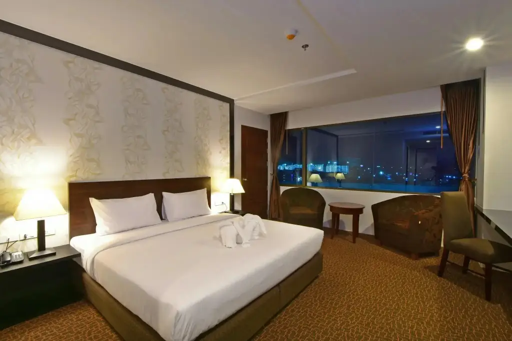 Хатъяй: Siam Oriental Hotel