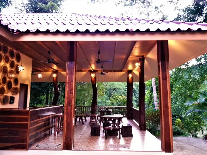 Фаном: Khao Sok River Home Resort