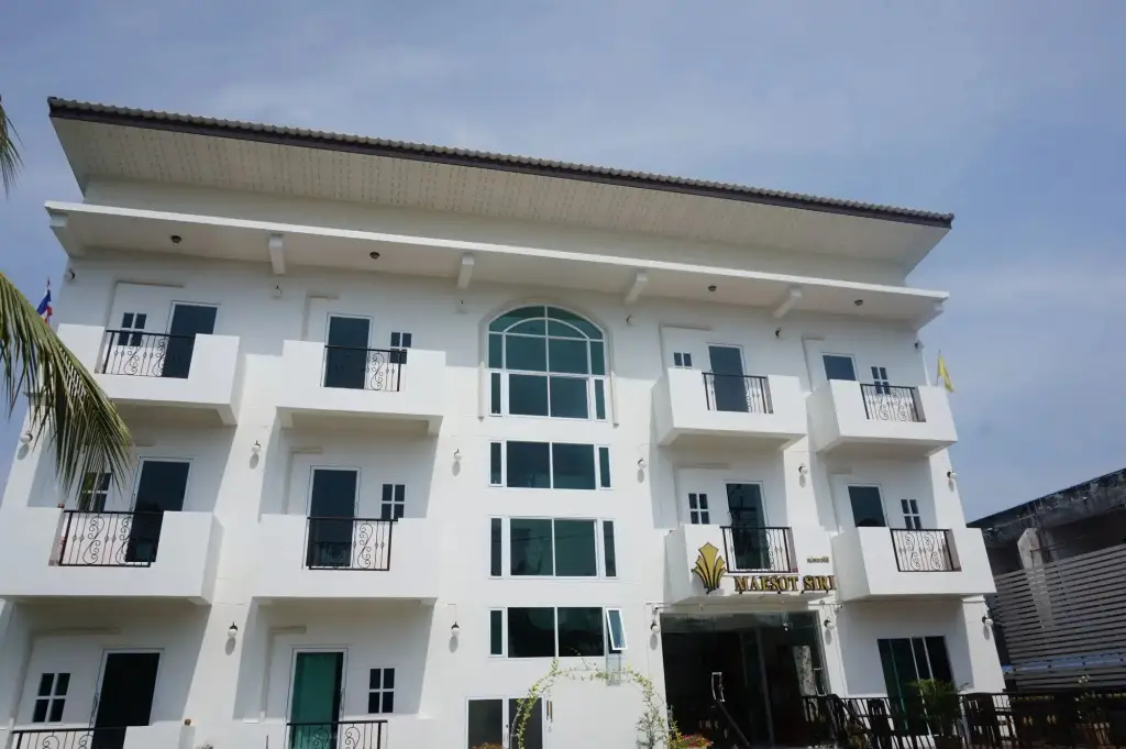 Maesot Siri Hotel — фото 1